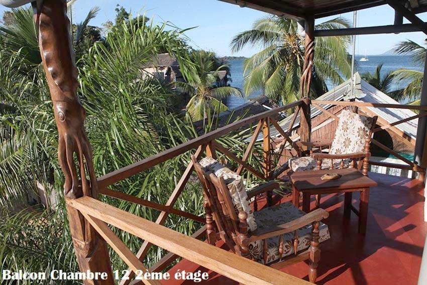Chez Yolande Hotel Ampangorinana Exterior photo