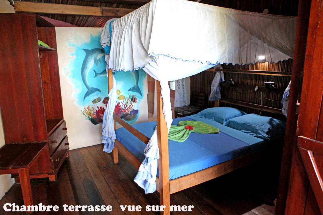 Chez Yolande Hotel Ampangorinana Exterior photo
