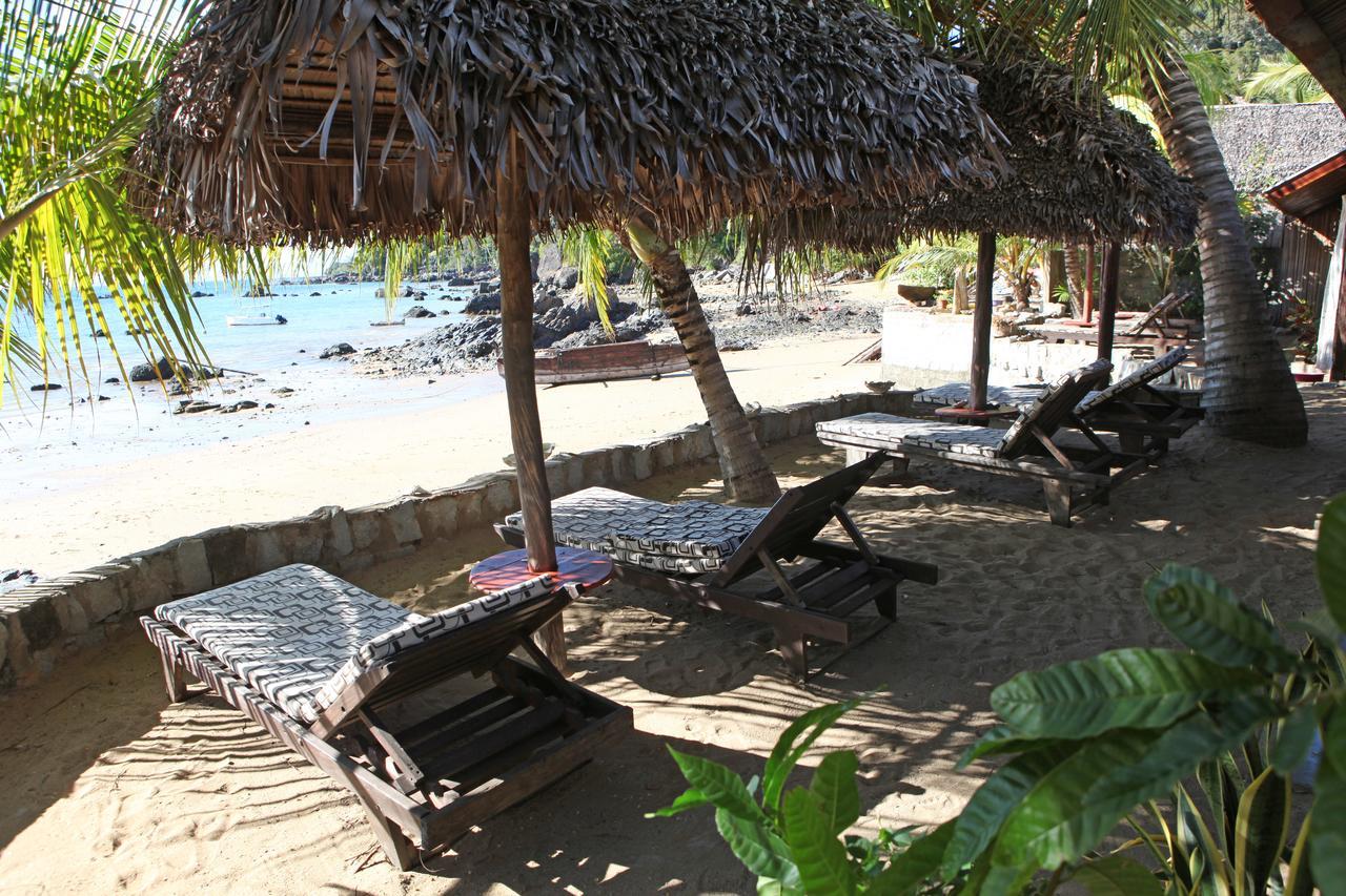Chez Yolande Hotel Ampangorinana Exterior photo